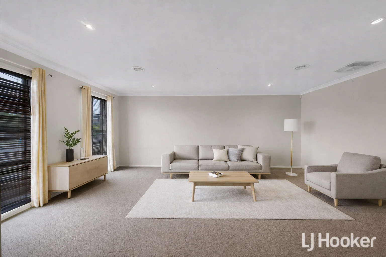 Additional image 2 of 32 Scarborough Crescent, Harkness VIC 3337