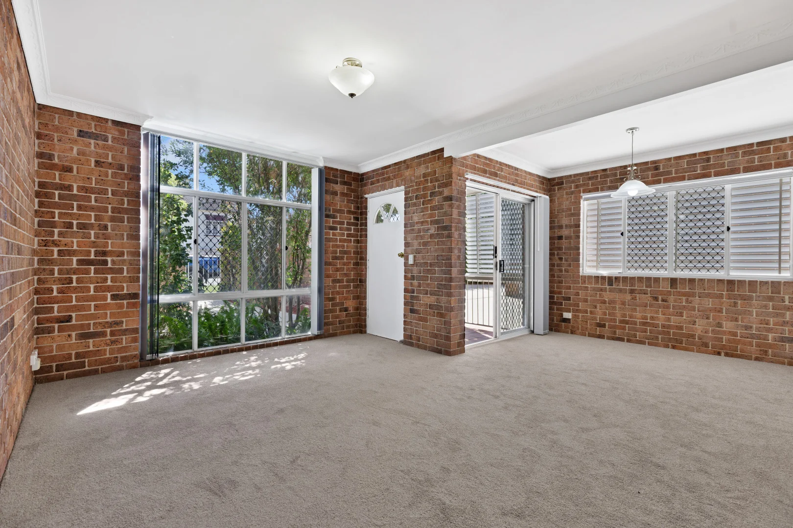 Additional image 7 of 3/49 Prince Edward Parade, Redcliffe QLD 4020