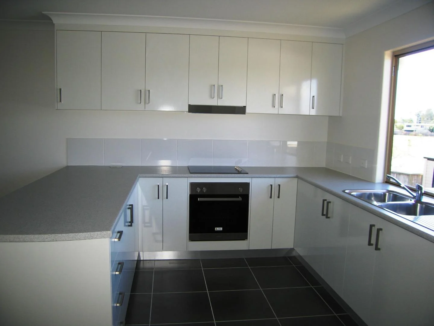 Additional image 5 of 2/28 Blain Street, Blackwater QLD 4717