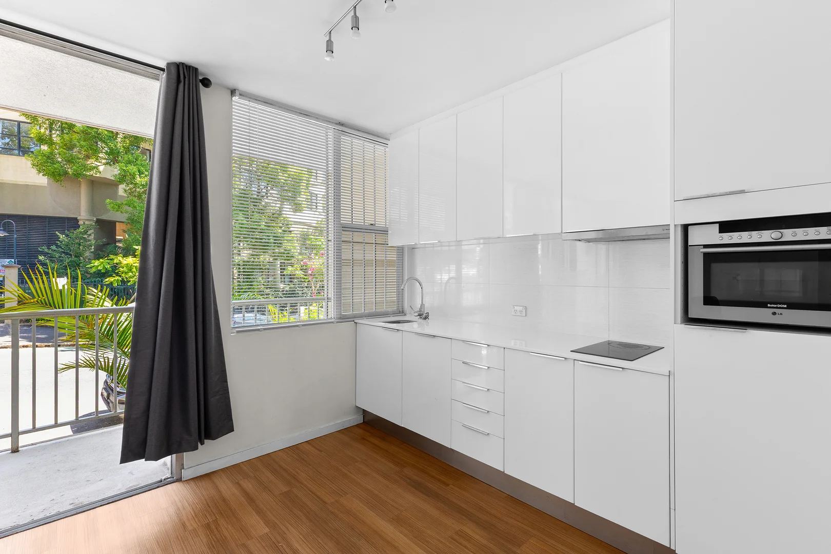 Additional image 3 of 105/76 Roslyn Gardens, Rushcutters Bay NSW 2011