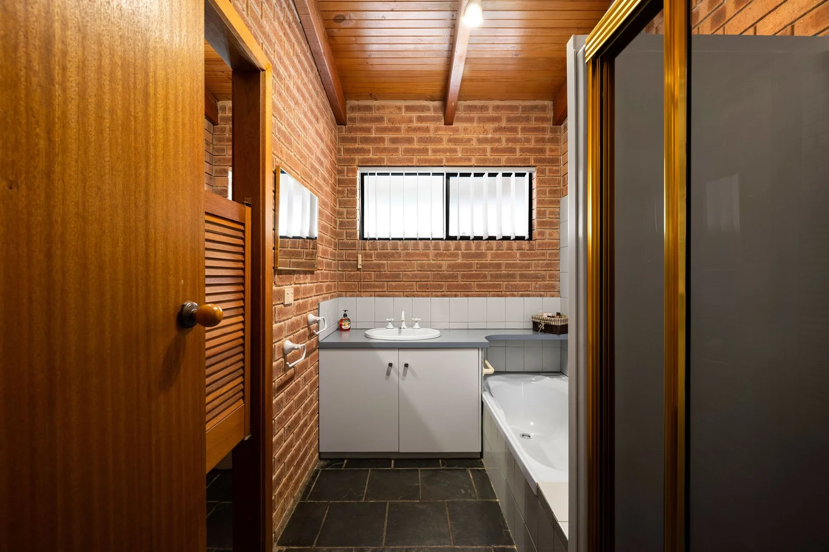 Additional image 15 of 411 Mount Buffalo Road, Porepunkah VIC 3740