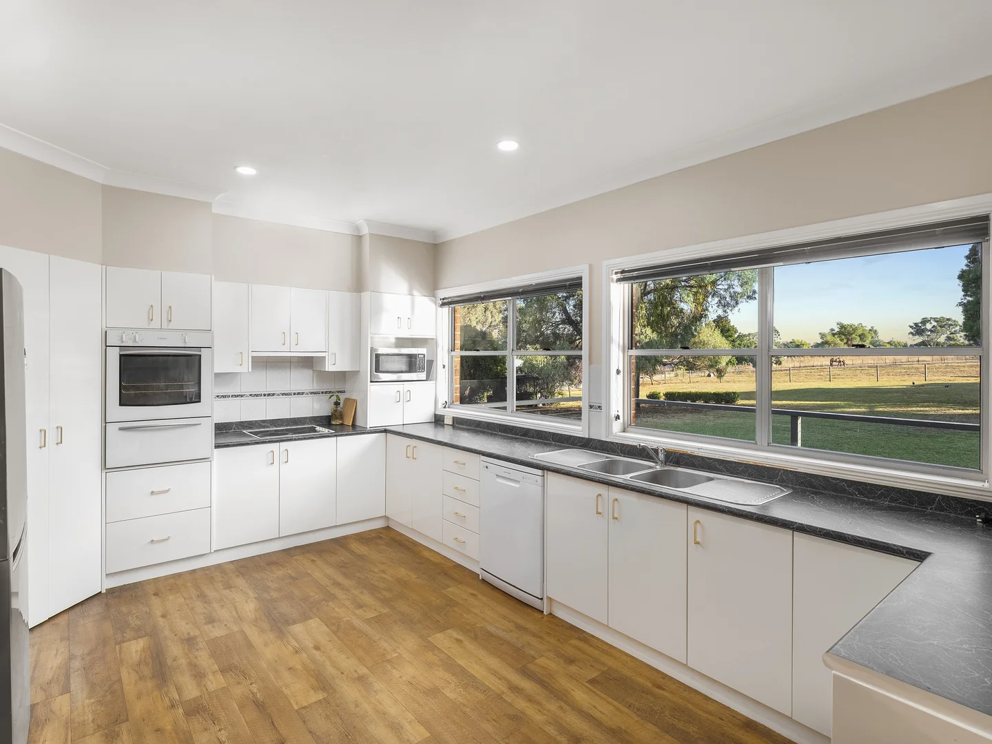 Additional image 5 of 106 Runnymede Drive, Inverell NSW 2360