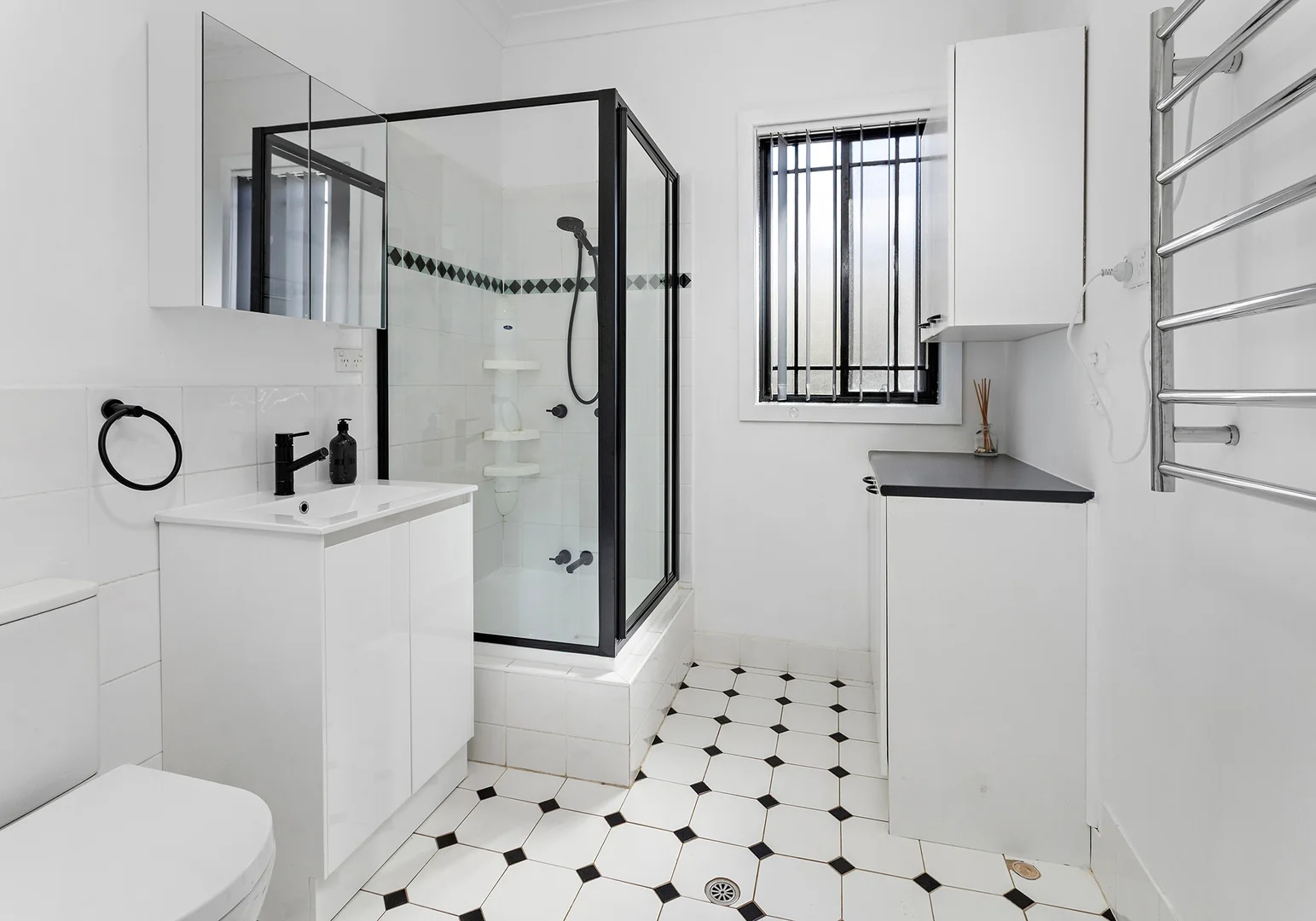 Additional image 8 of 12 Hewitts Avenue, Thirroul NSW 2515