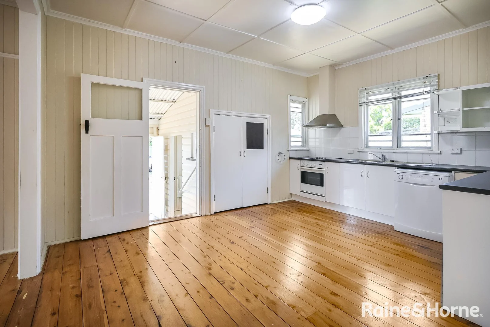 Additional image 5 of 90 Albion Street, Warwick QLD 4370