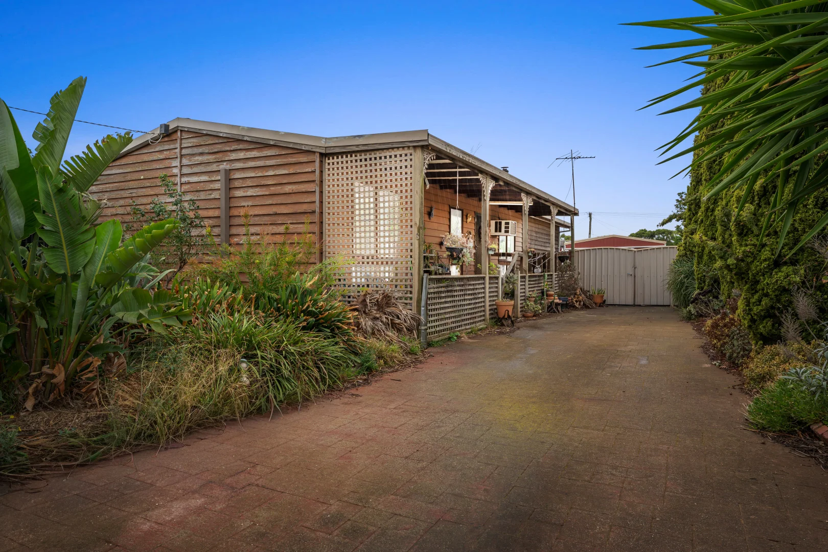 8 Socrates Way, Rockbank VIC 3335