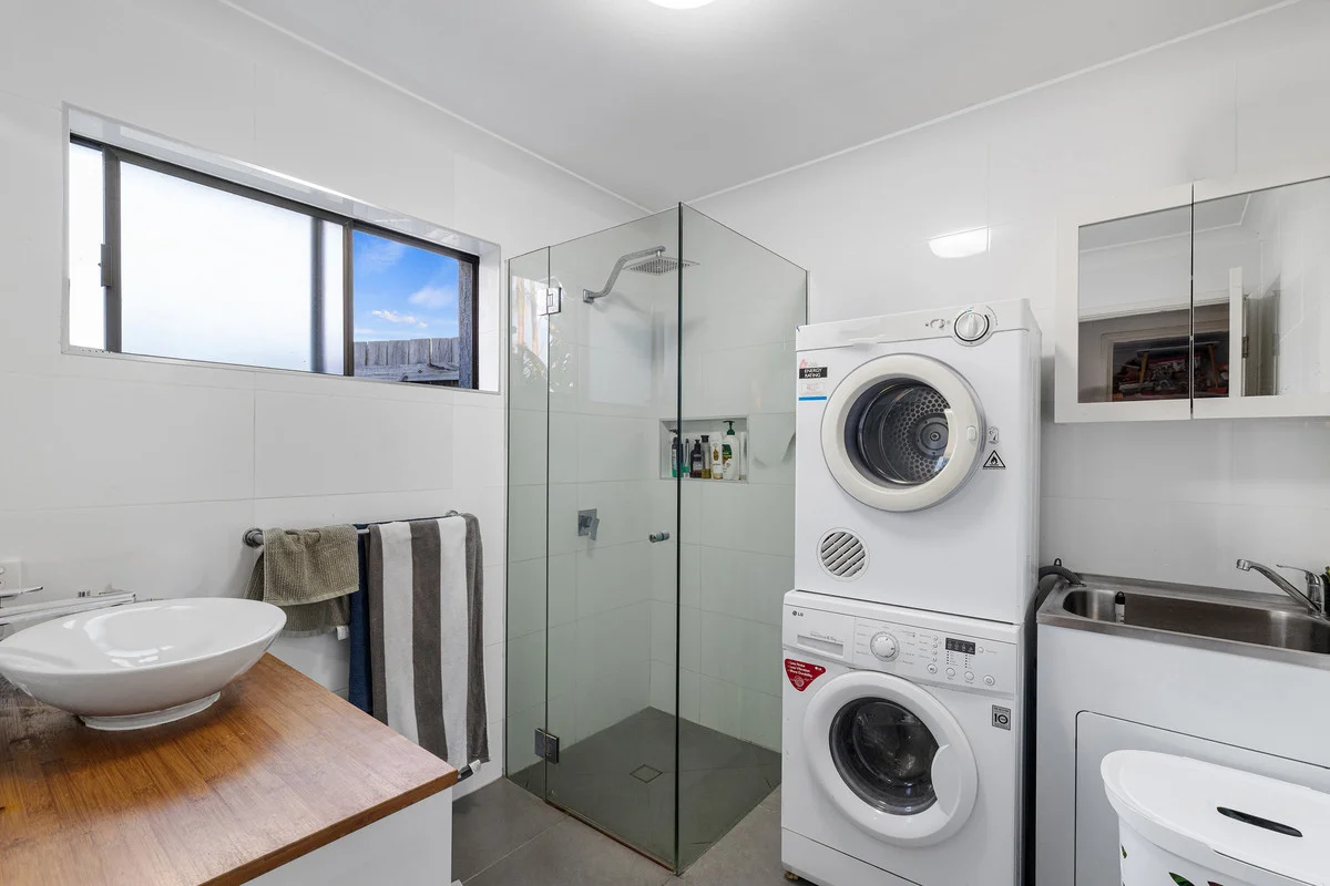 Additional image 19 of 1&2/22 Adelong Crescent, Buddina QLD 4575