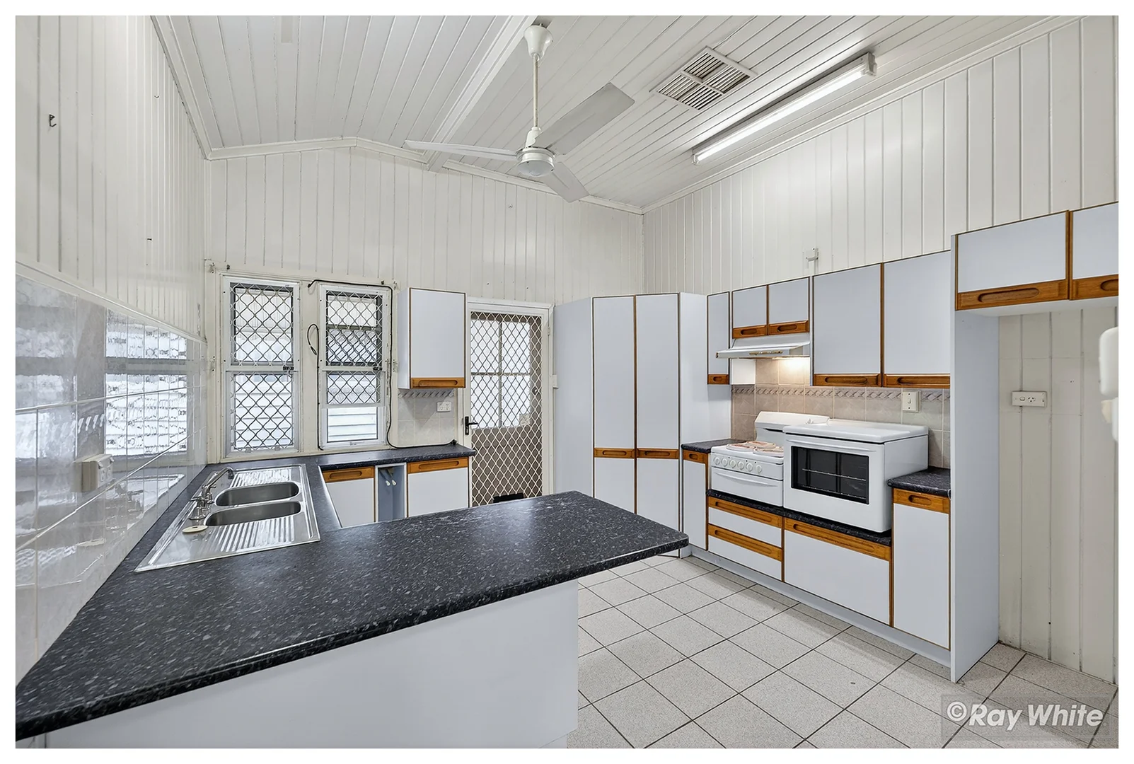 Additional image 4 of 214 West Street, Allenstown QLD 4700