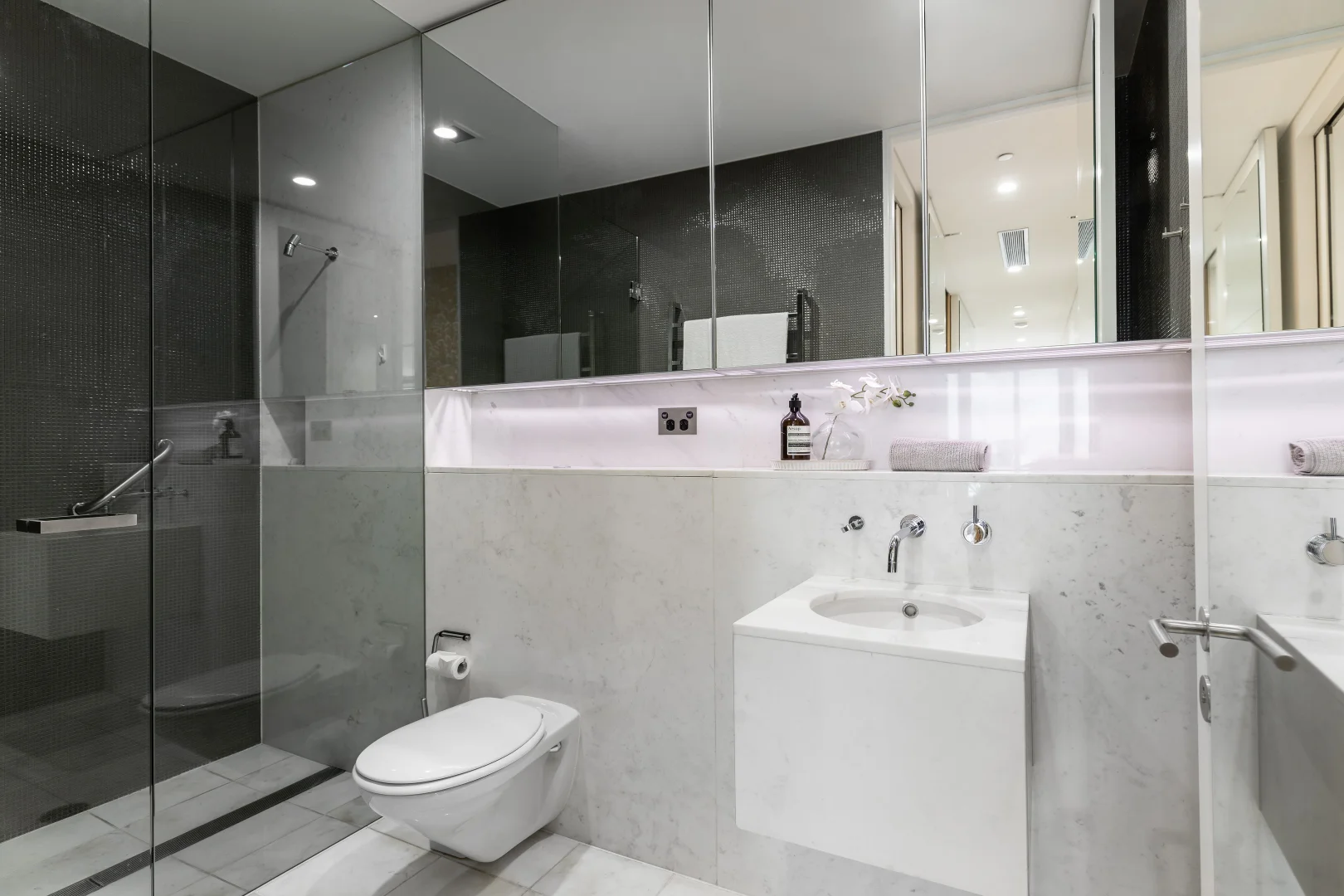 Additional image 16 of 1402/23 Shelley Street, Sydney NSW 2000