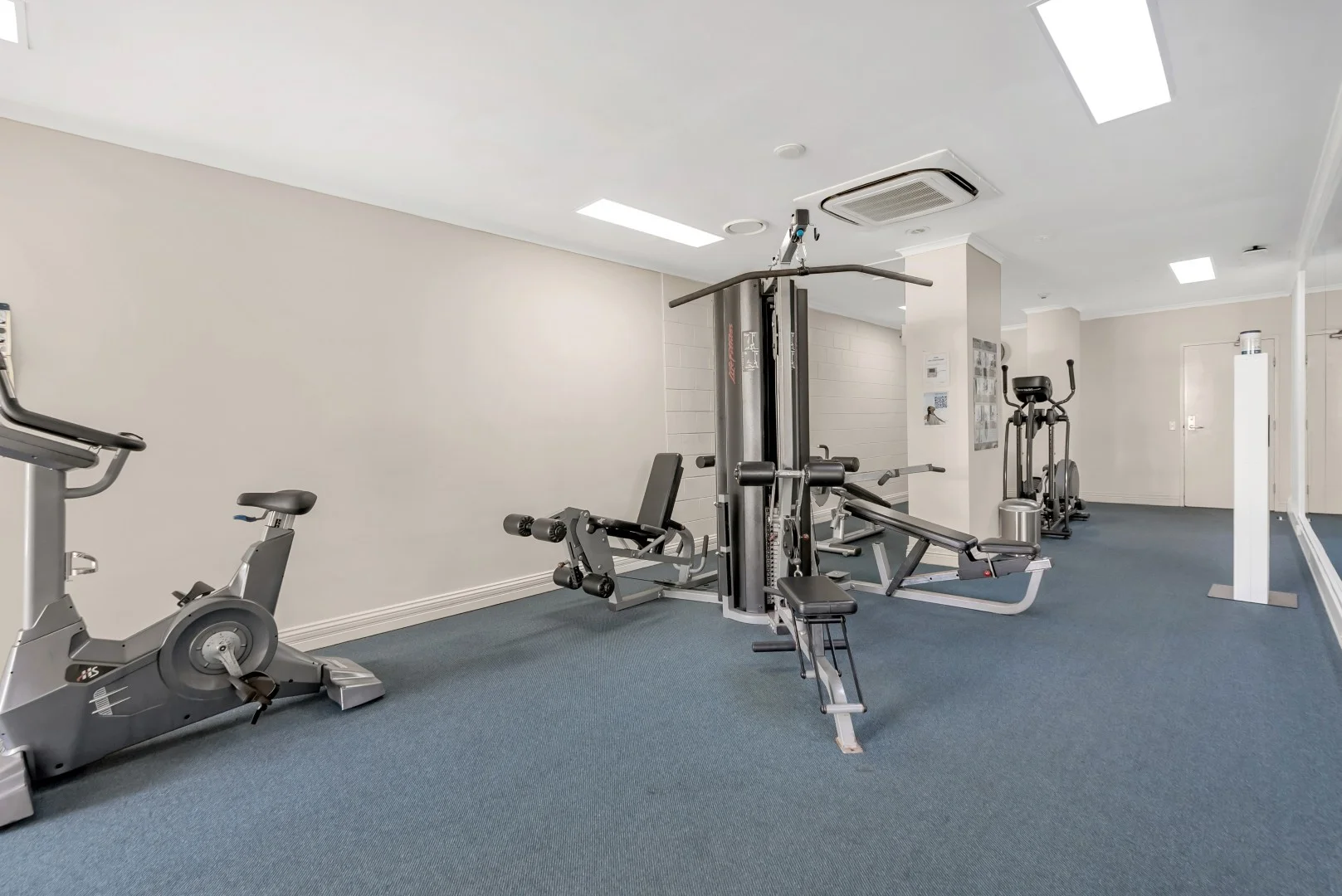 Additional image 28 of 704/53-57 Esplanade Esplanade, Cairns City QLD 4870