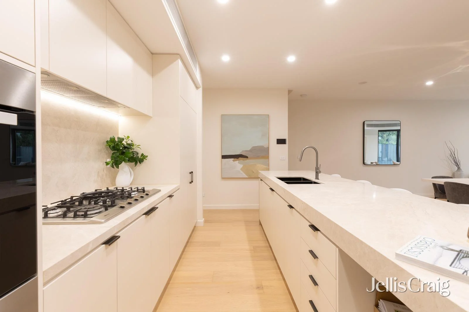 Additional image 5 of 6/2 Ruda Street, Doncaster VIC 3108