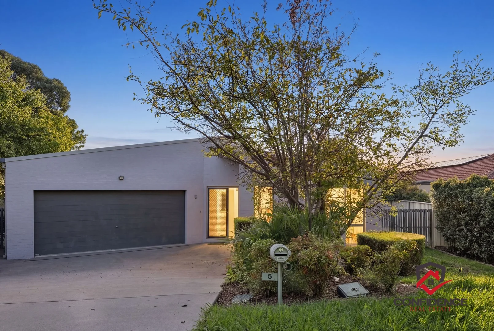 5 Mcauliffe Court, Nicholls ACT 2913