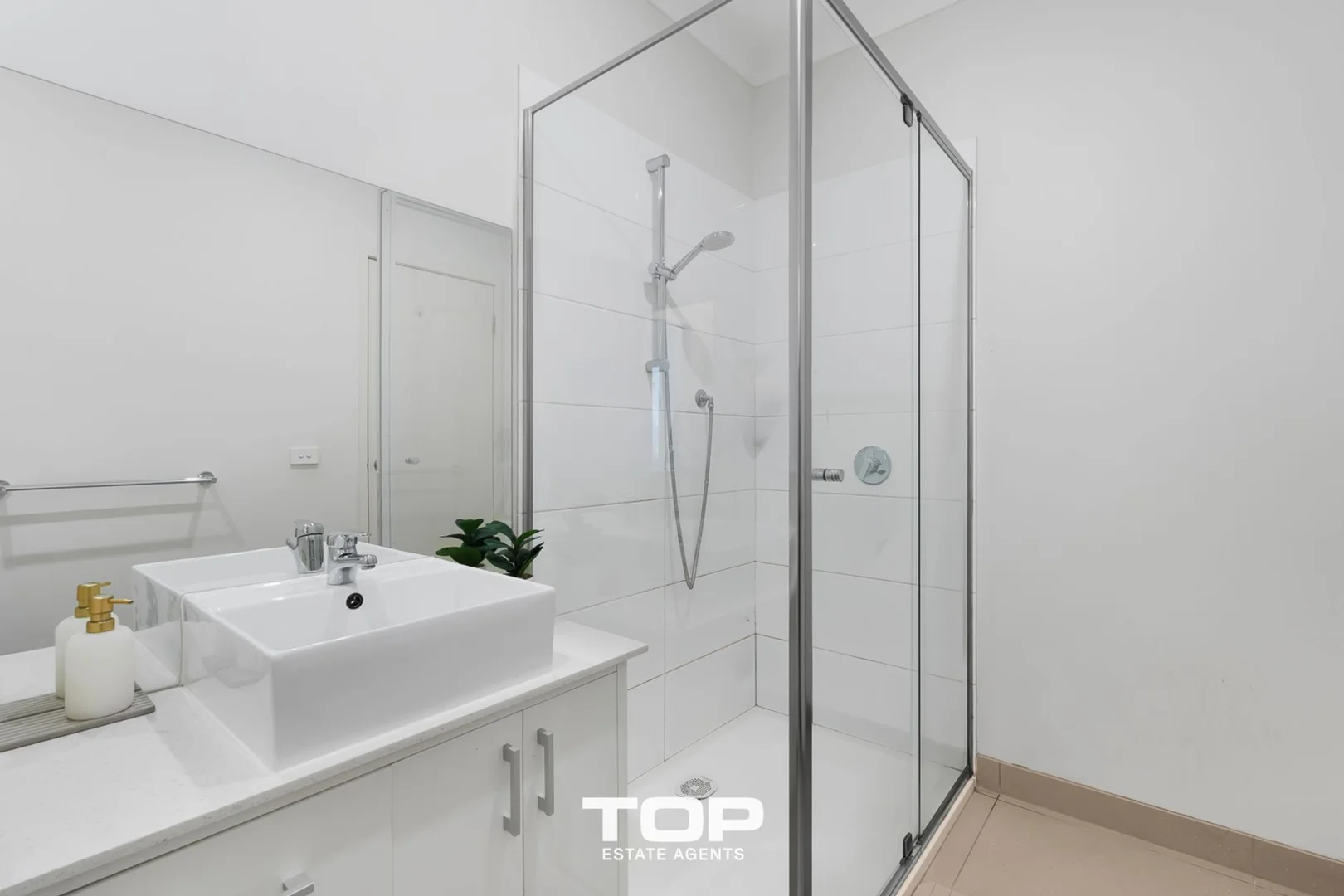 Additional image 15 of 17/10 Mickleham Drive, Cranbourne North VIC 3977