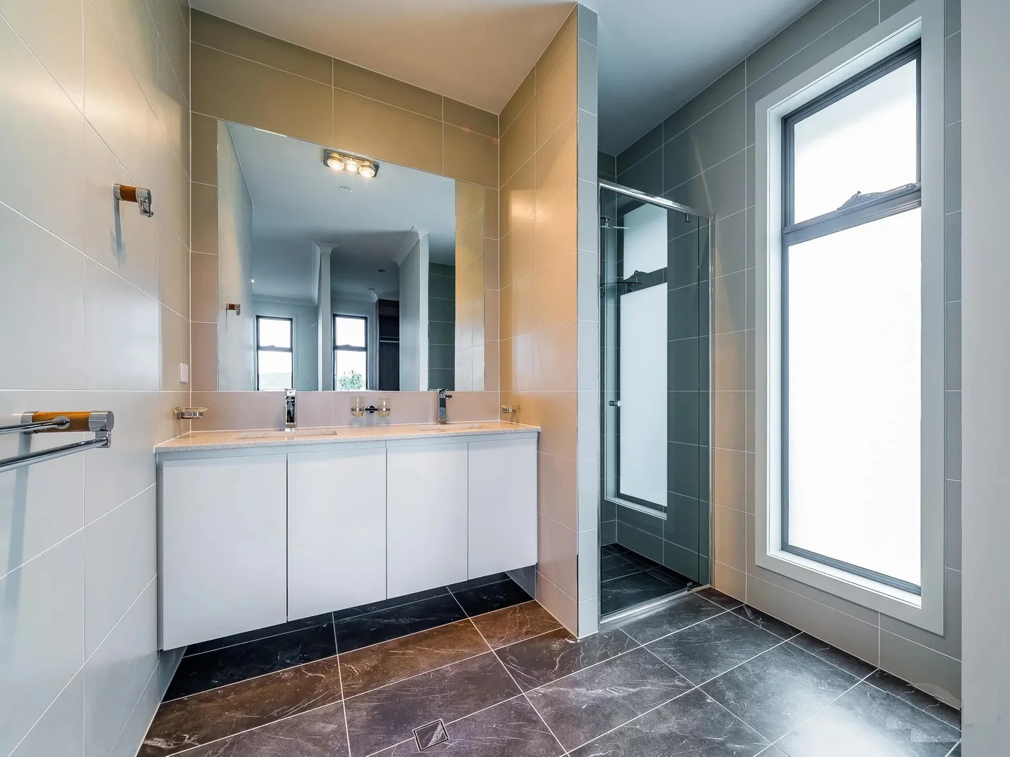 Additional image 9 of 4 Laurel Drive, Helensvale QLD 4212