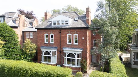 Hazelwood Villa, 17 Akenside Terrace, Newcastle Upon Tyne NE2
