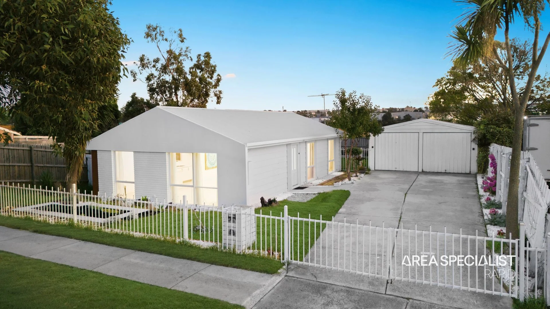 55 Willow Drive, Hampton Park VIC 3976