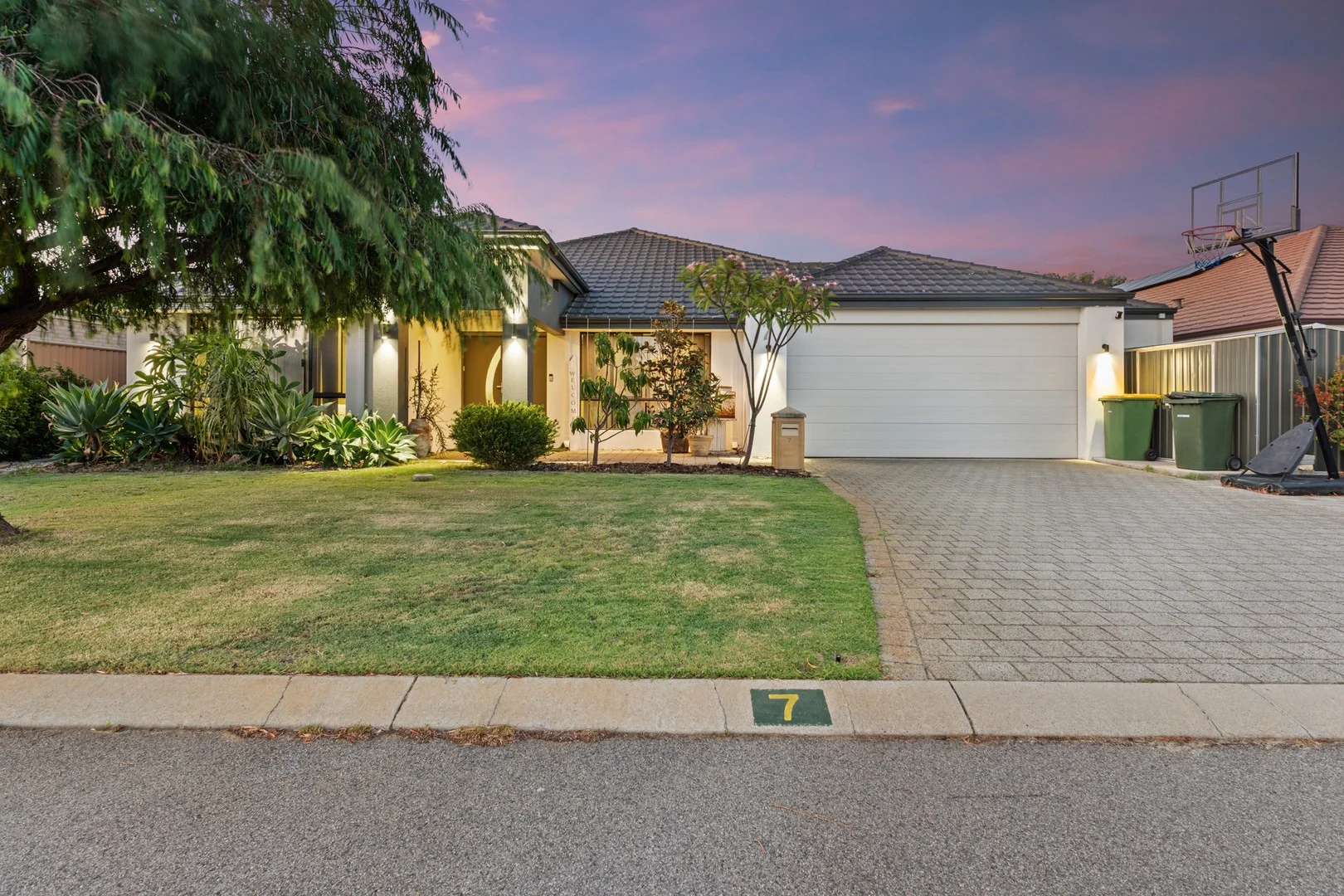 7 Paspalum Street, Piara Waters WA 6112