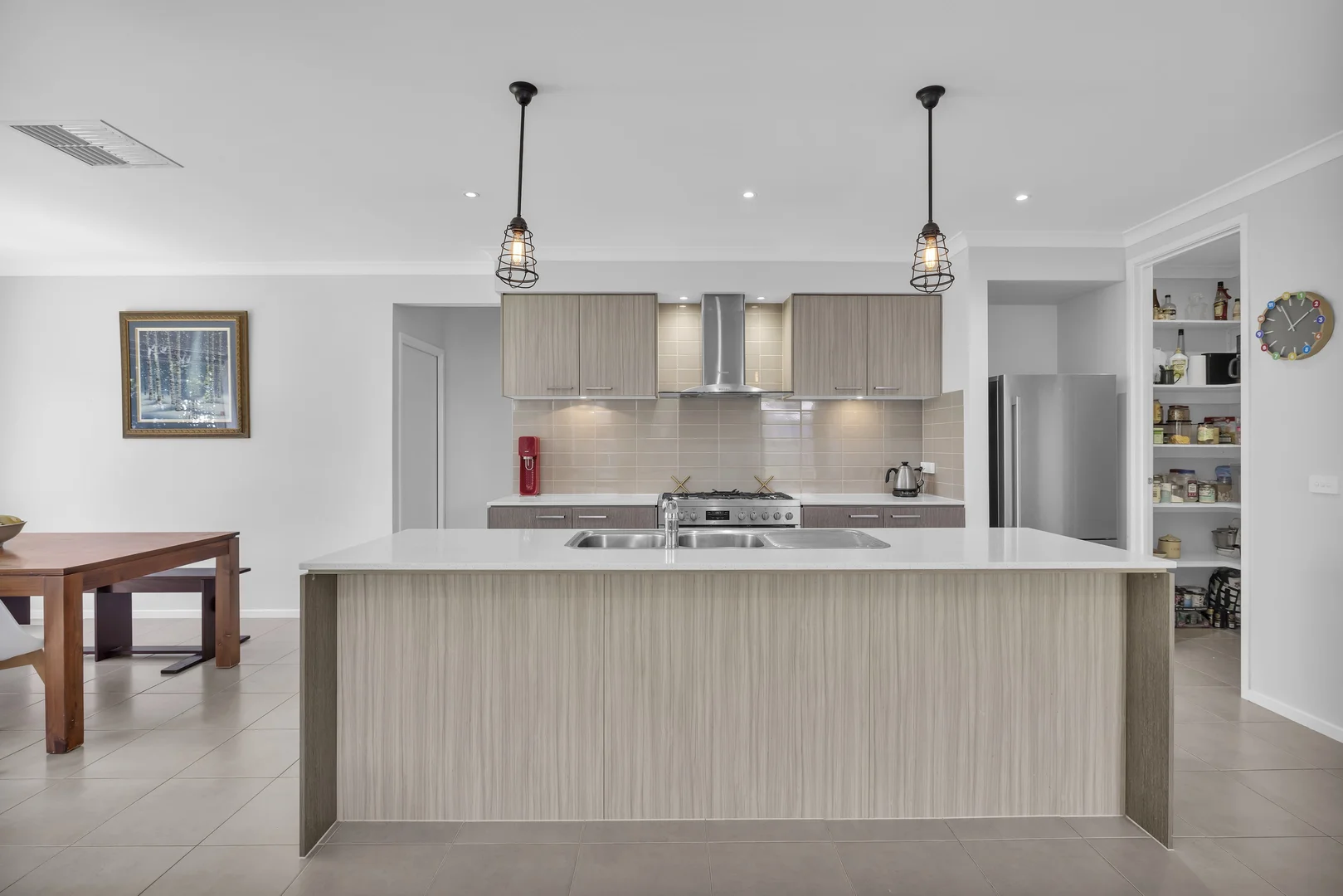 Additional image 2 of 5 Warwick Way, Drouin VIC 3818