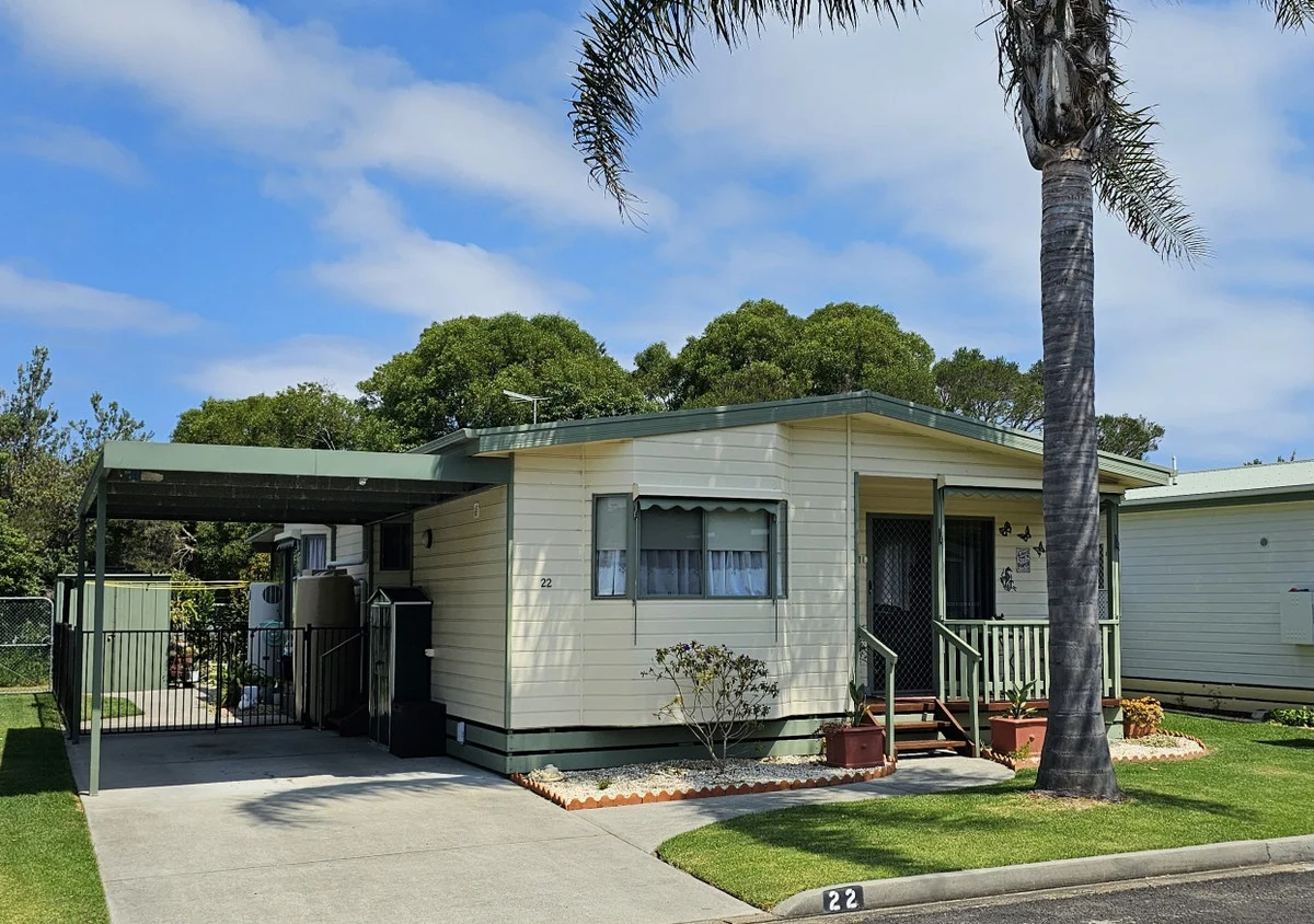 22/86 Golf Links Road, Lakes Entrance VIC 3909