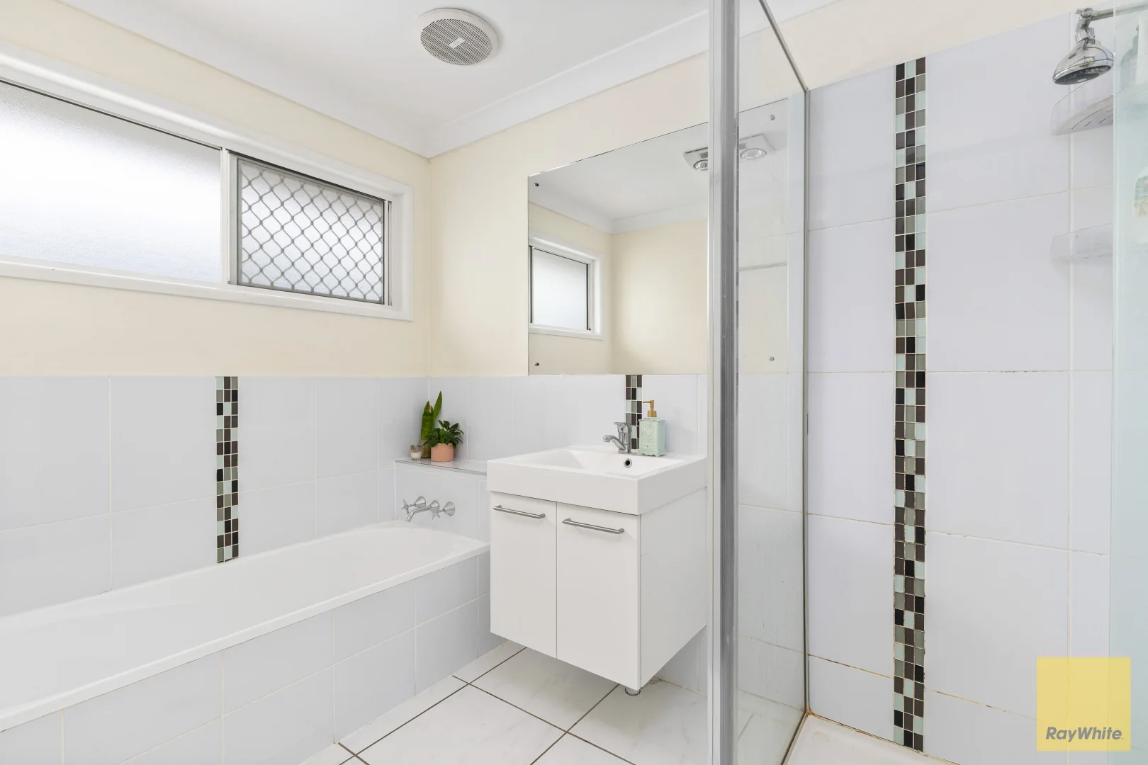 Additional image 13 of 87 Opal Street, Emerald QLD 4720