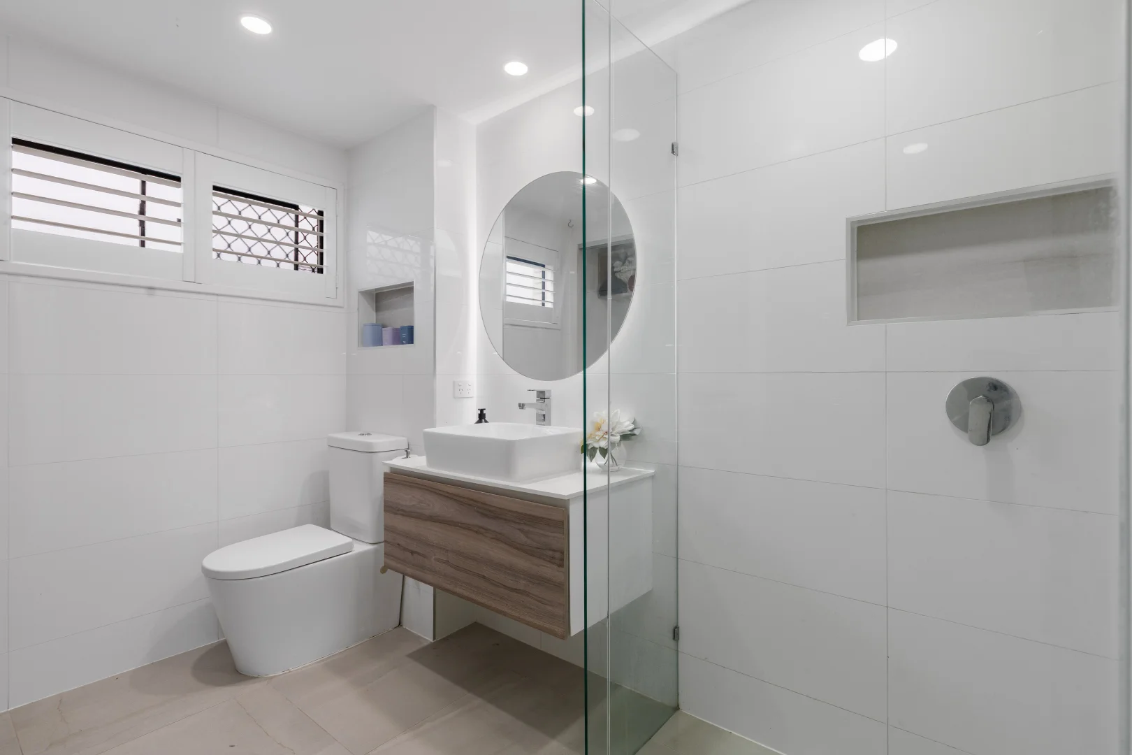 Additional image 11 of 1/59 Errol Avenue, Paradise Point QLD 4216