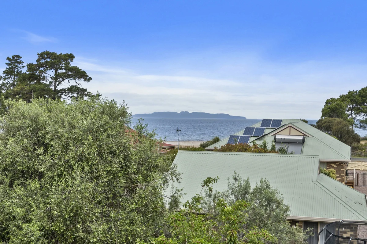 Additional image 11 of 8 Sunny View Avenue, Swansea TAS 7190