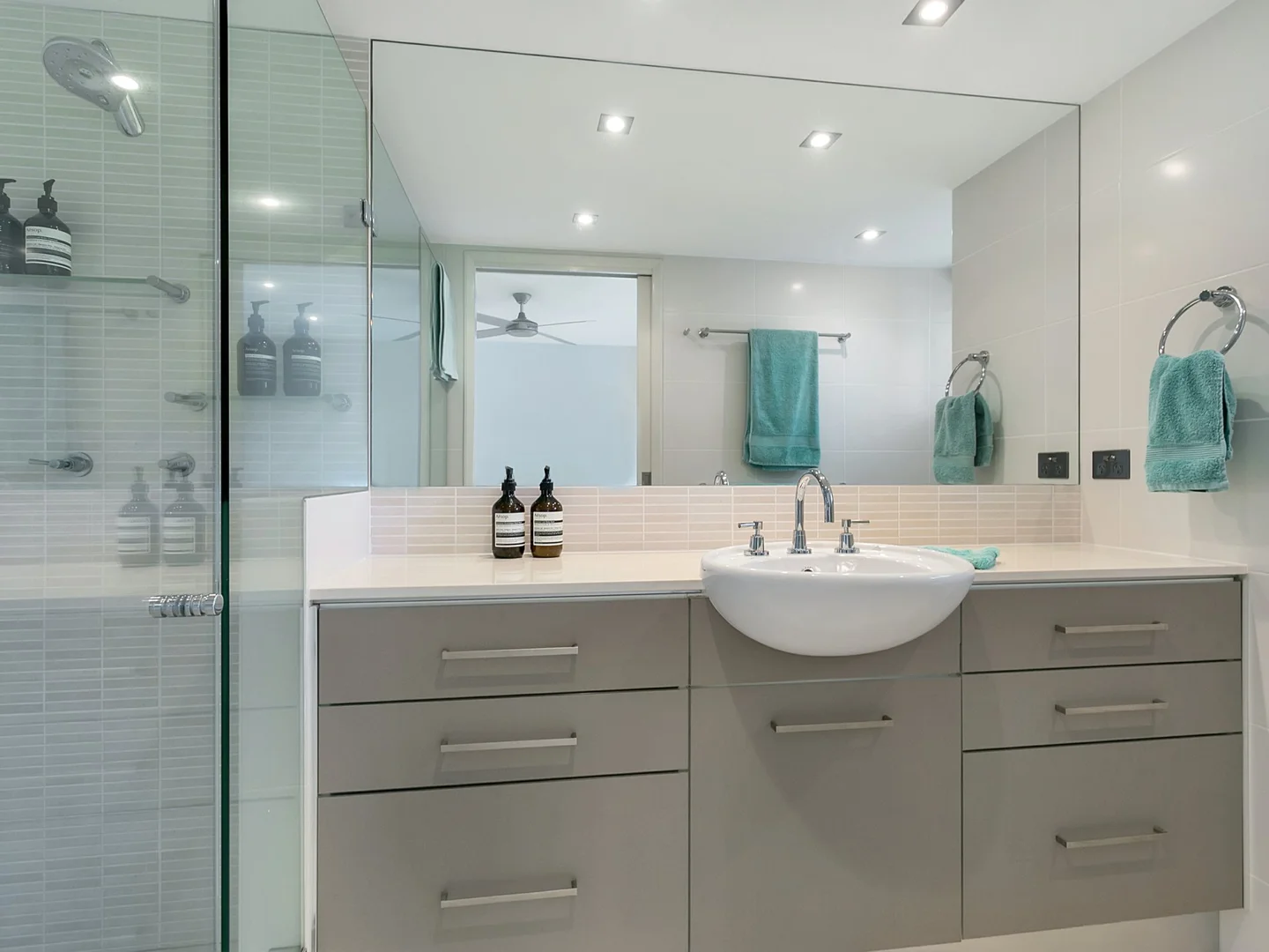 Additional image 17 of 6/81-87 Arlington Esplanade, Clifton Beach QLD 4879