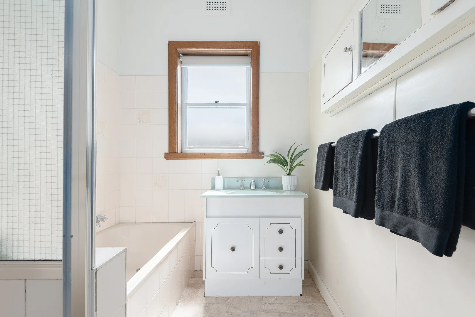 Additional image 6 of 1b Murchison Court, Herne Hill VIC 3218