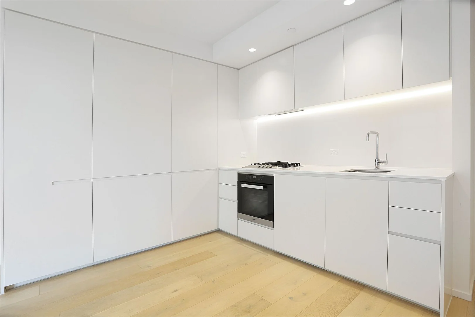 Additional image 3 of 201/1 Evergreen Mews, Armadale VIC 3143