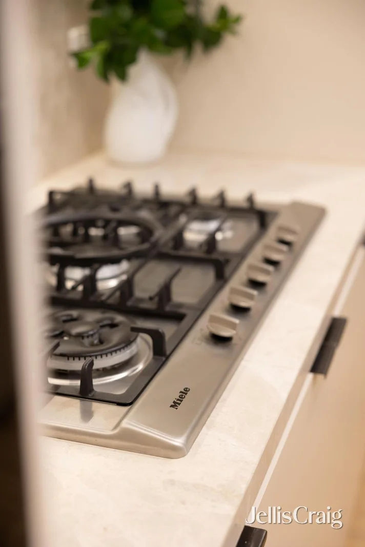 Additional image 6 of 6/2 Ruda Street, Doncaster VIC 3108