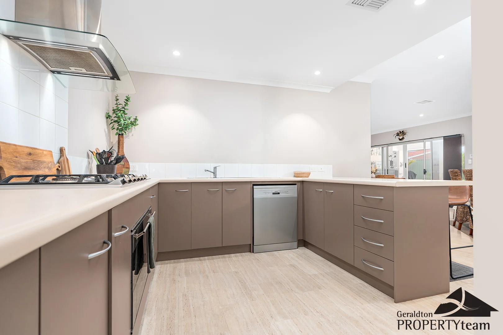 Additional image 8 of 130 Durlacher Street, Geraldton WA 6530