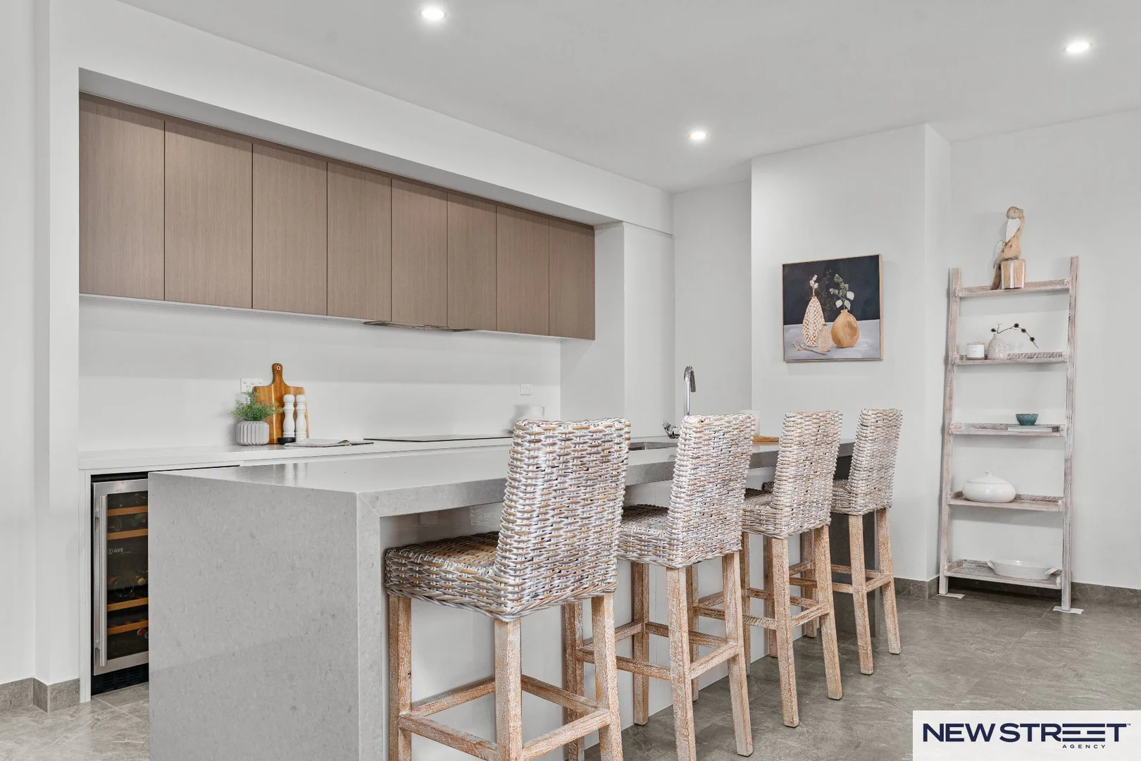 Additional image 15 of 403/1 Mawson Close, Caves Beach NSW 2281