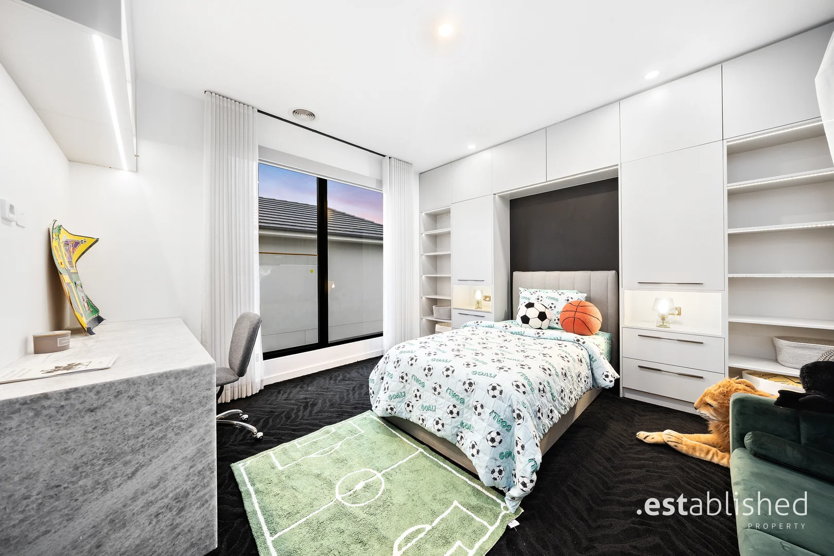 Additional image 20 of 18 Spinnaker Rise, Sanctuary Lakes VIC 3030