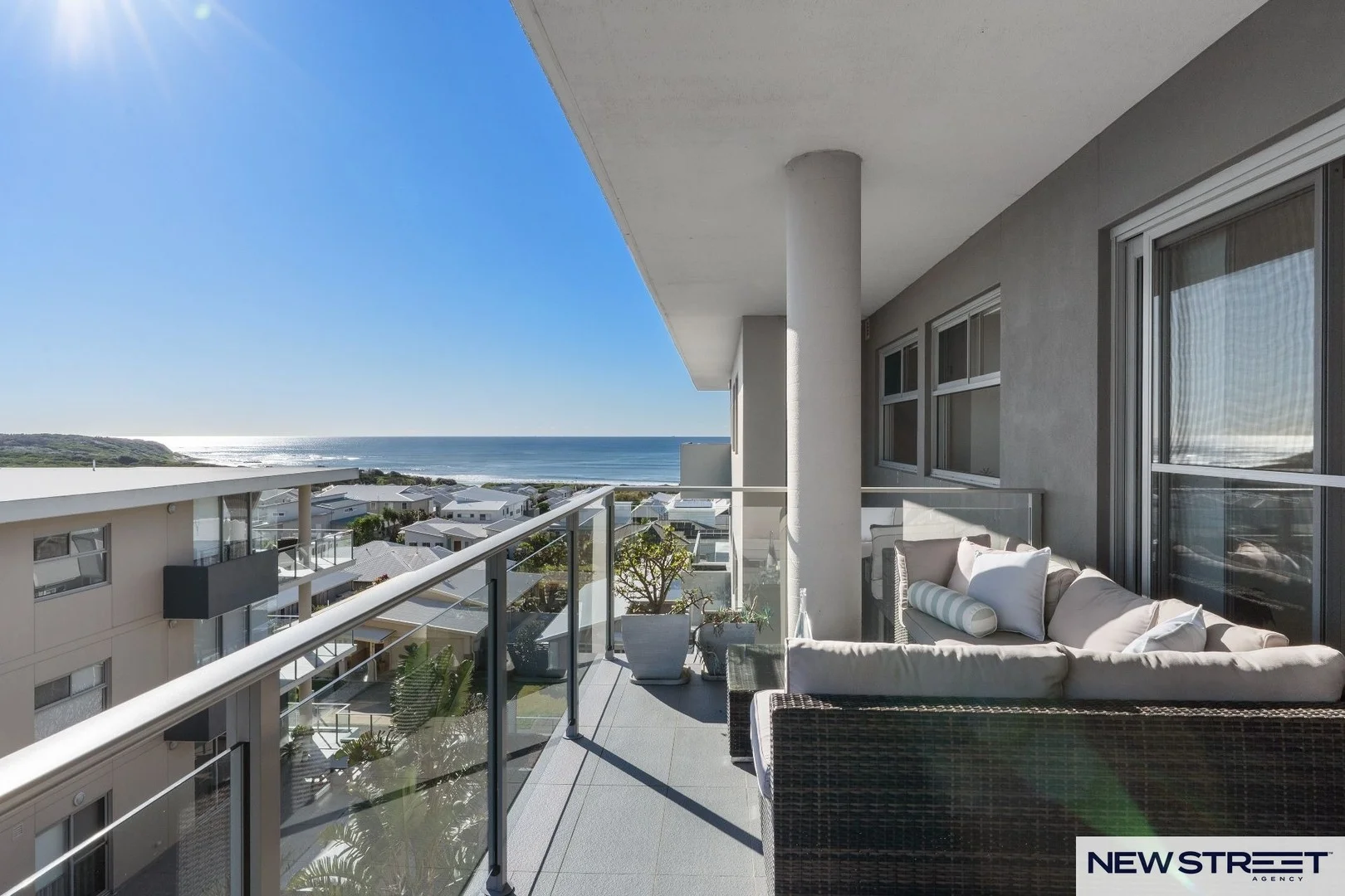 Additional image 7 of 403/1 Mawson Close, Caves Beach NSW 2281