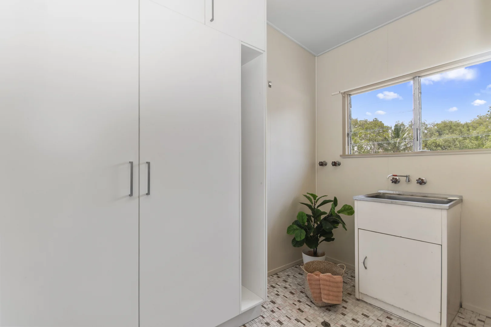 Additional image 15 of 31 John Dory Street, Taylors Beach QLD 4850