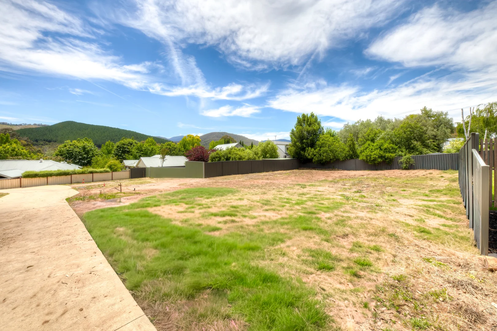 Additional image 6 of 2/2 Lachlan Court, Bright VIC 3741