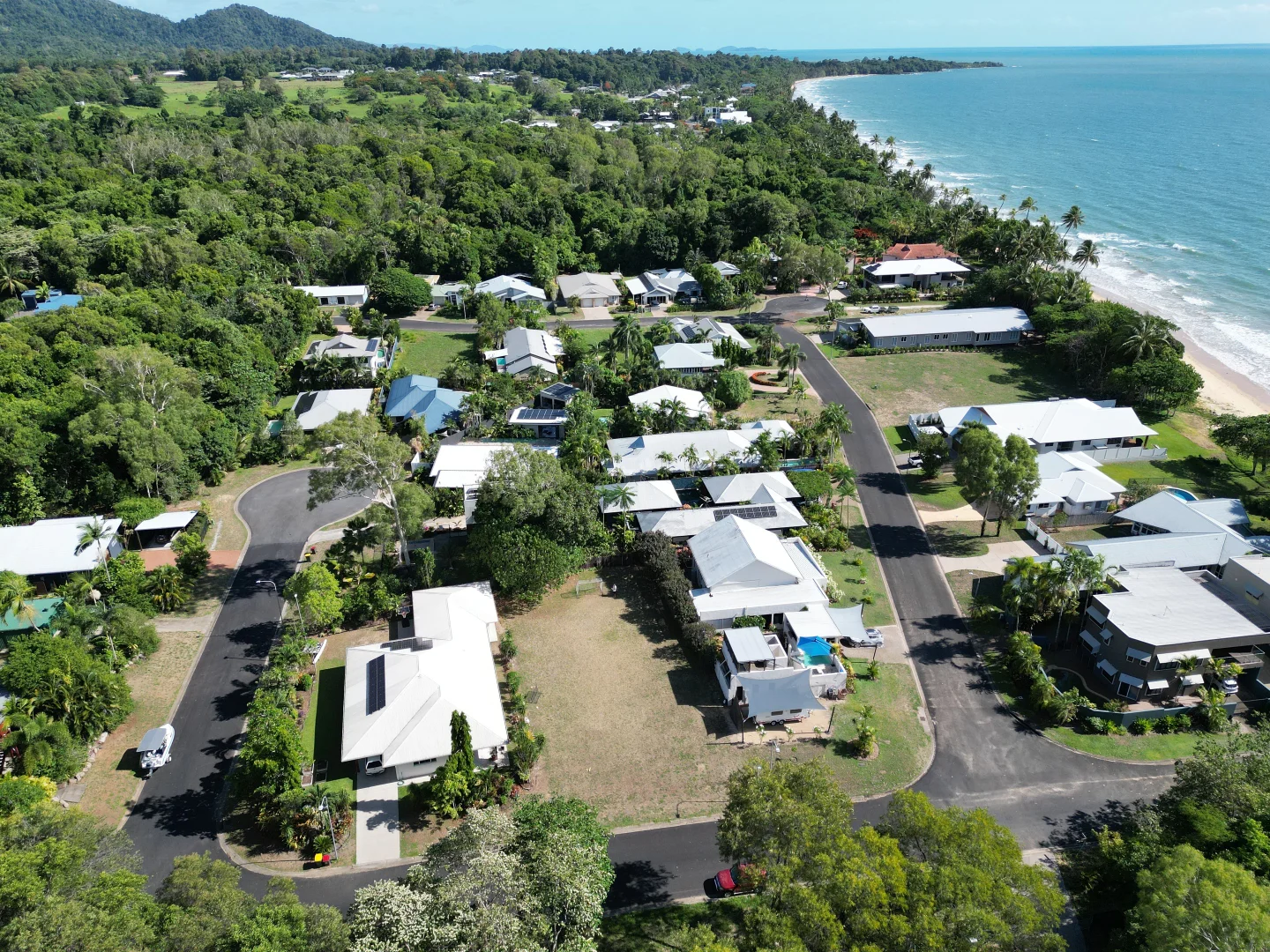 Additional image 10 of 6 Miter St, Mission Beach QLD 4852