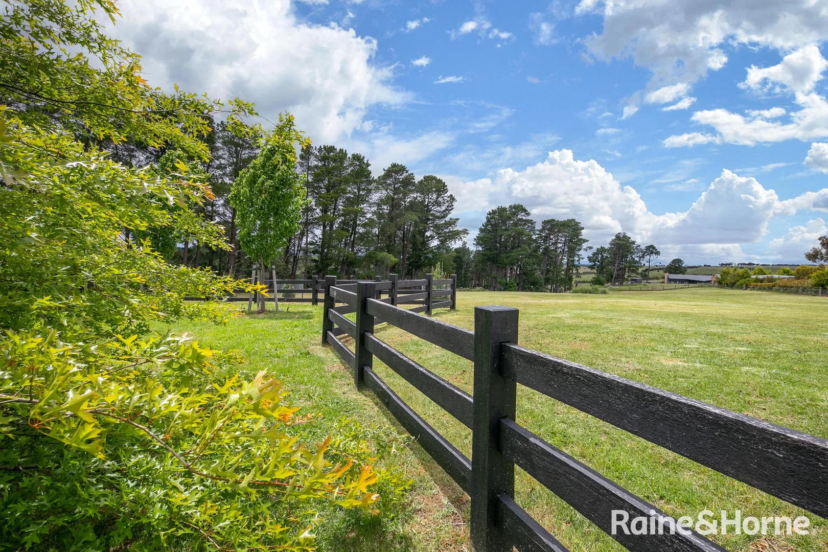 Additional image 8 of 10 Misty View Court, Gisborne VIC 3437