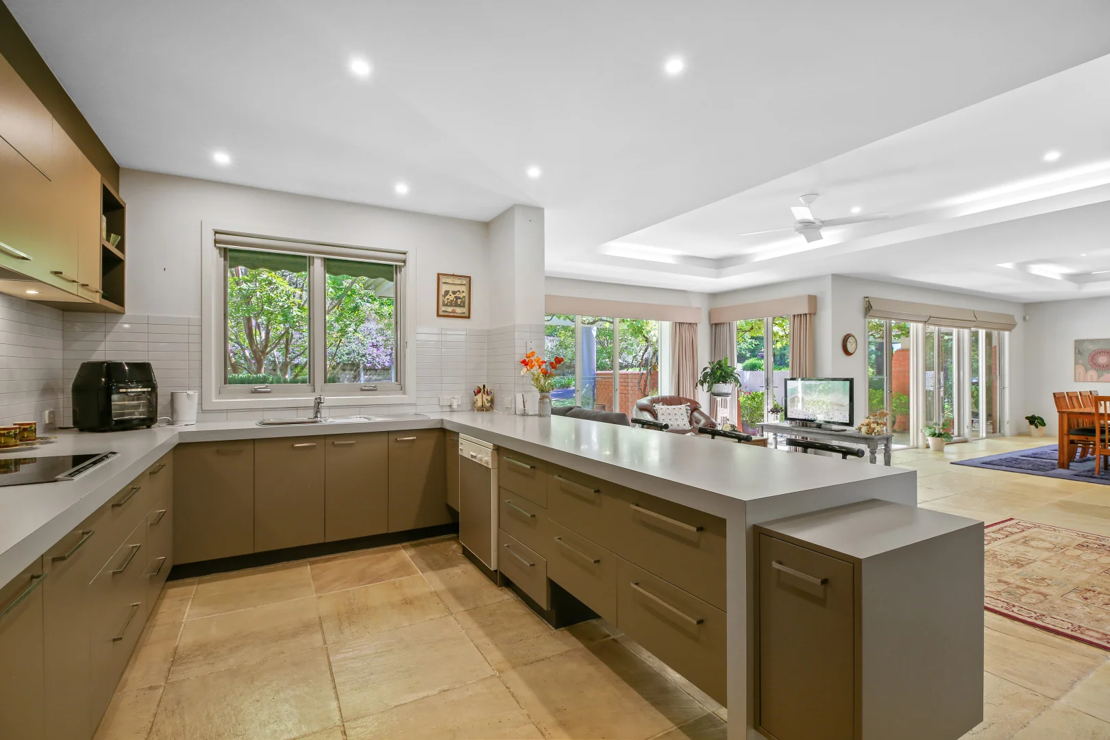 Additional image 8 of 3 Canawindi Drive, Warragul VIC 3820