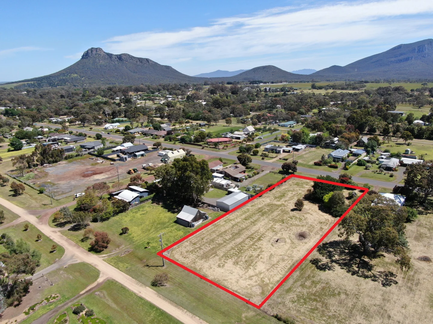 Additional image 2 of 7-9 Parker Street, Dunkeld VIC 3294