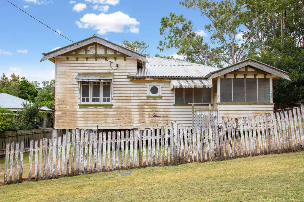 7 Chamberlain St, Sadliers Crossing QLD 4305