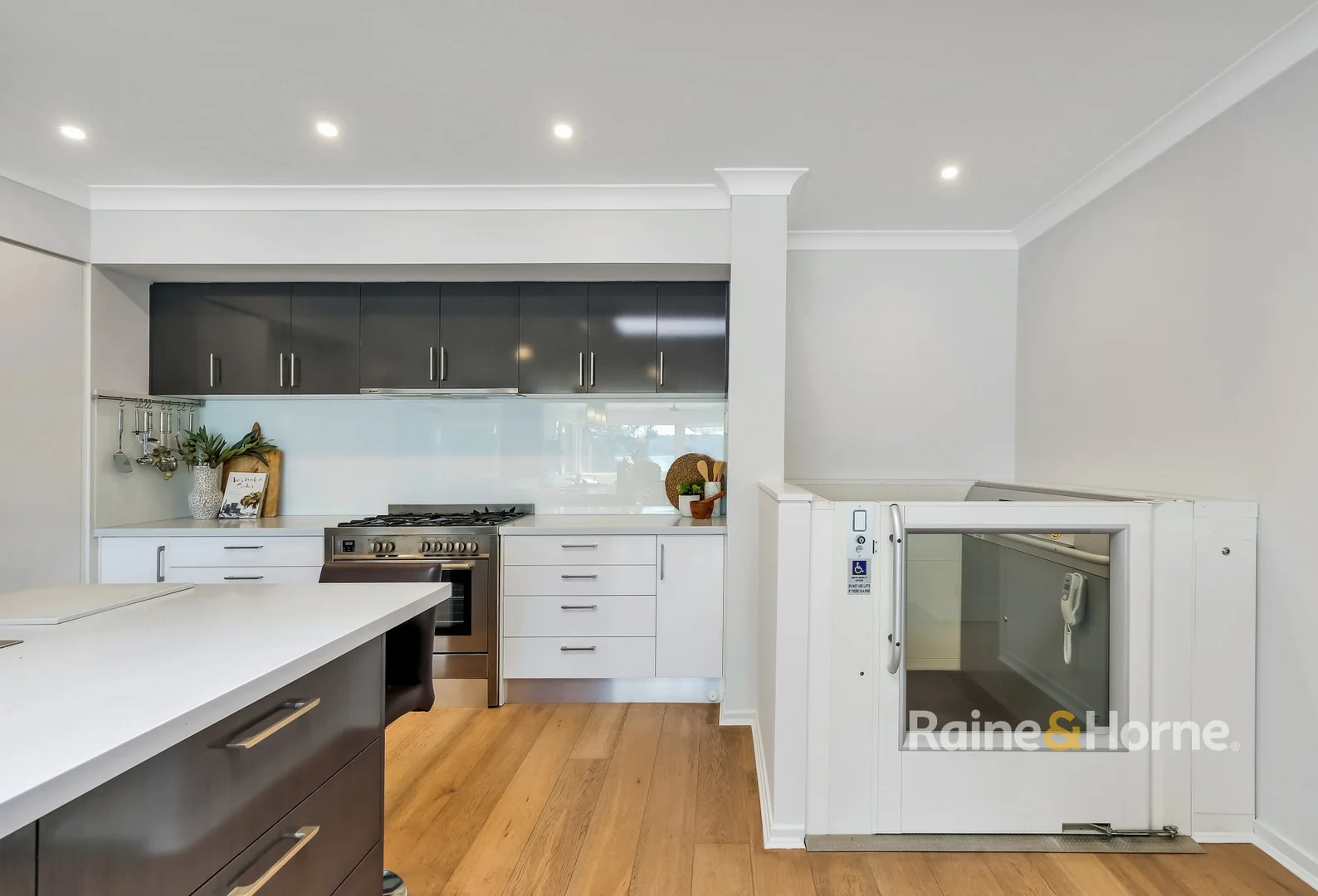 Additional image 18 of 68 The Esplanade, Ettalong Beach NSW 2257