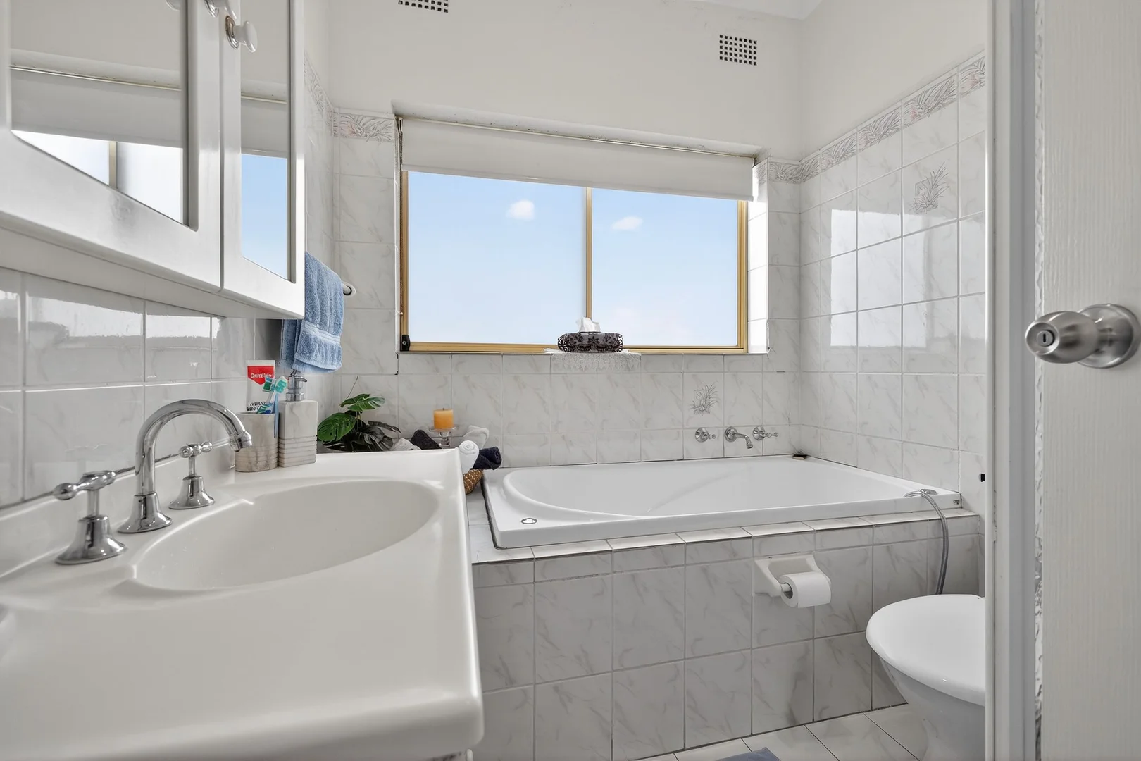 Additional image 9 of 198 Roberts Road, Greenacre NSW 2190