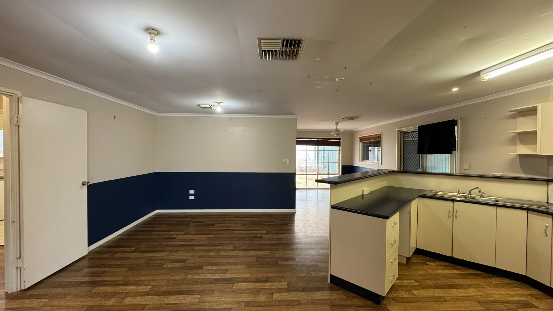 Additional image 8 of 46 Stuart Rd, Roxby Downs SA 5725