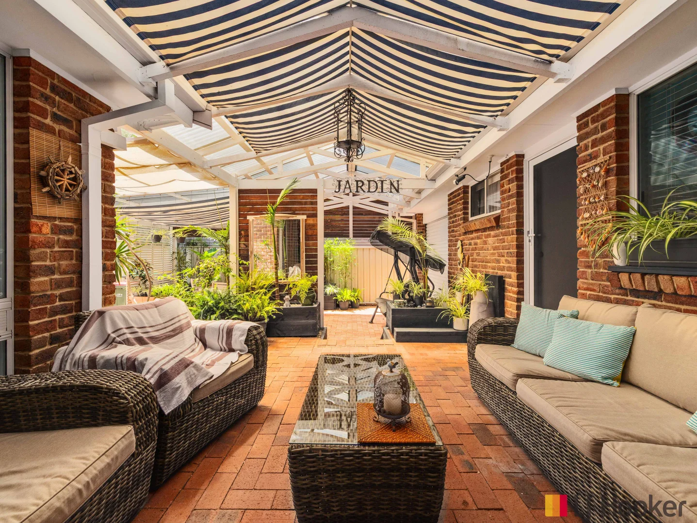 Additional image 28 of 5 Myamba Parade, Surfside NSW 2536