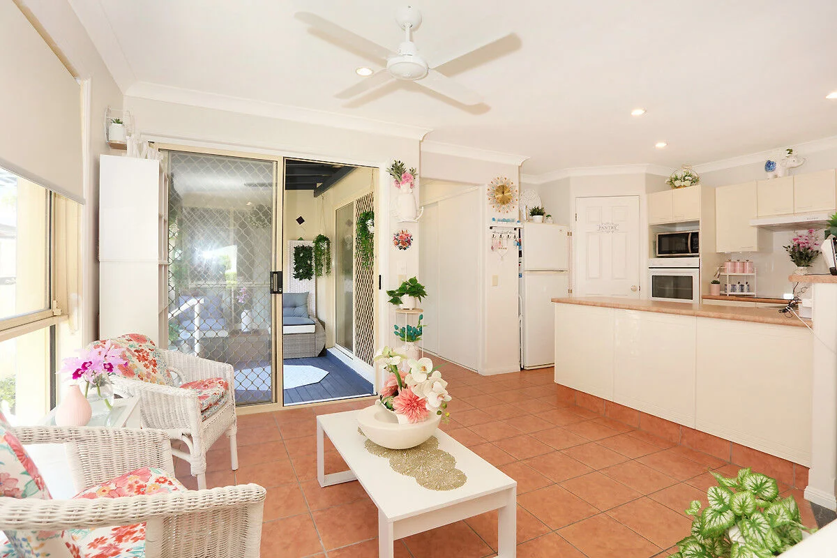 Additional image 10 of 1/27 Eider Avenue, Paradise Point QLD 4216