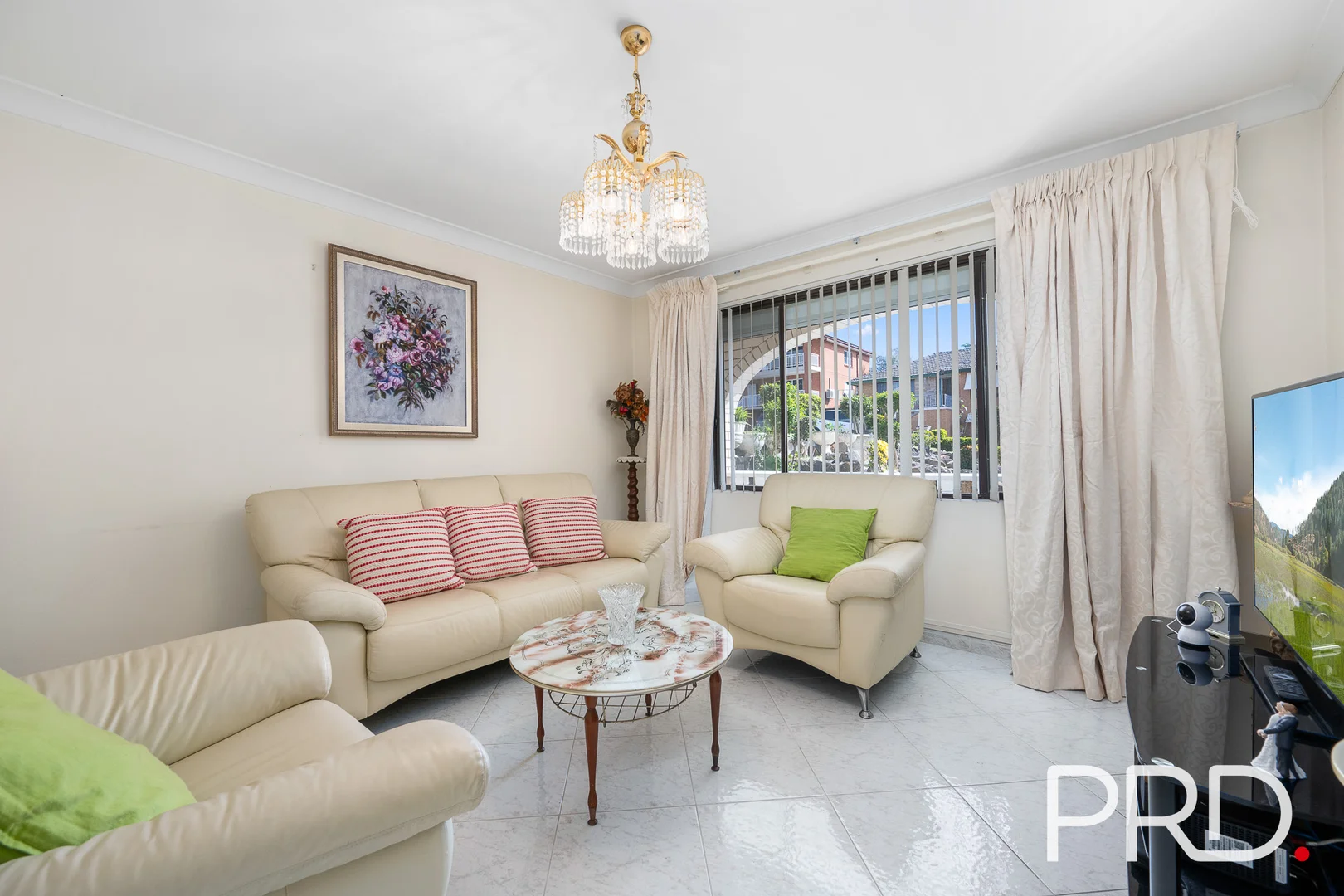 Additional image 2 of 8 Segefield Place, Casula NSW 2170