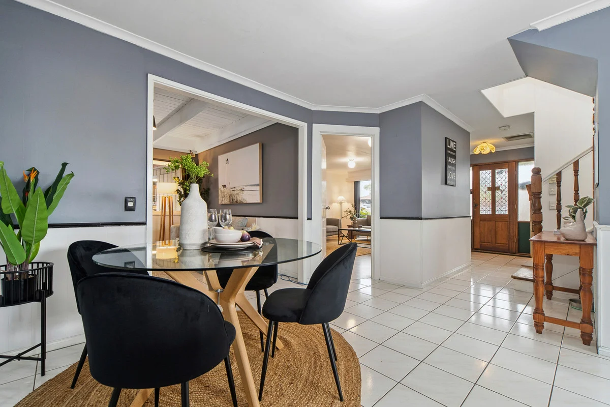 Additional image 2 of 21 Dorchester Crescent, Carrum Downs VIC 3201