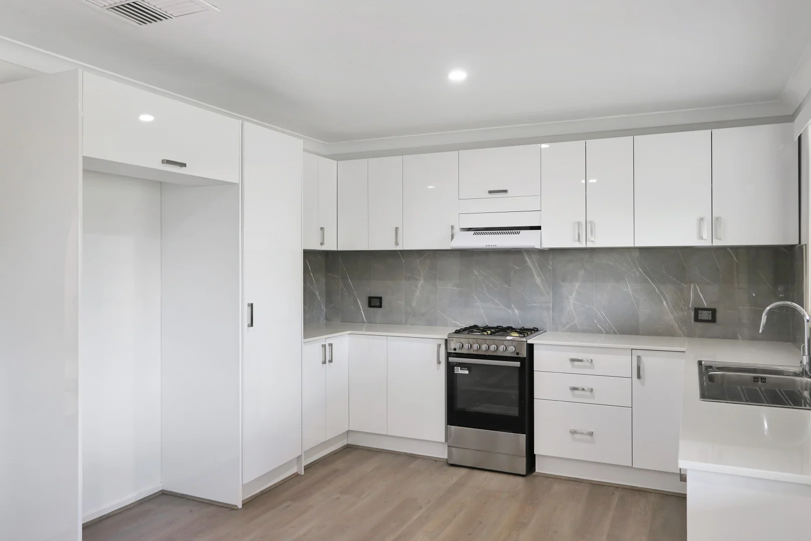 Additional image 9 of 13 MILONG STREET, Young NSW 2594