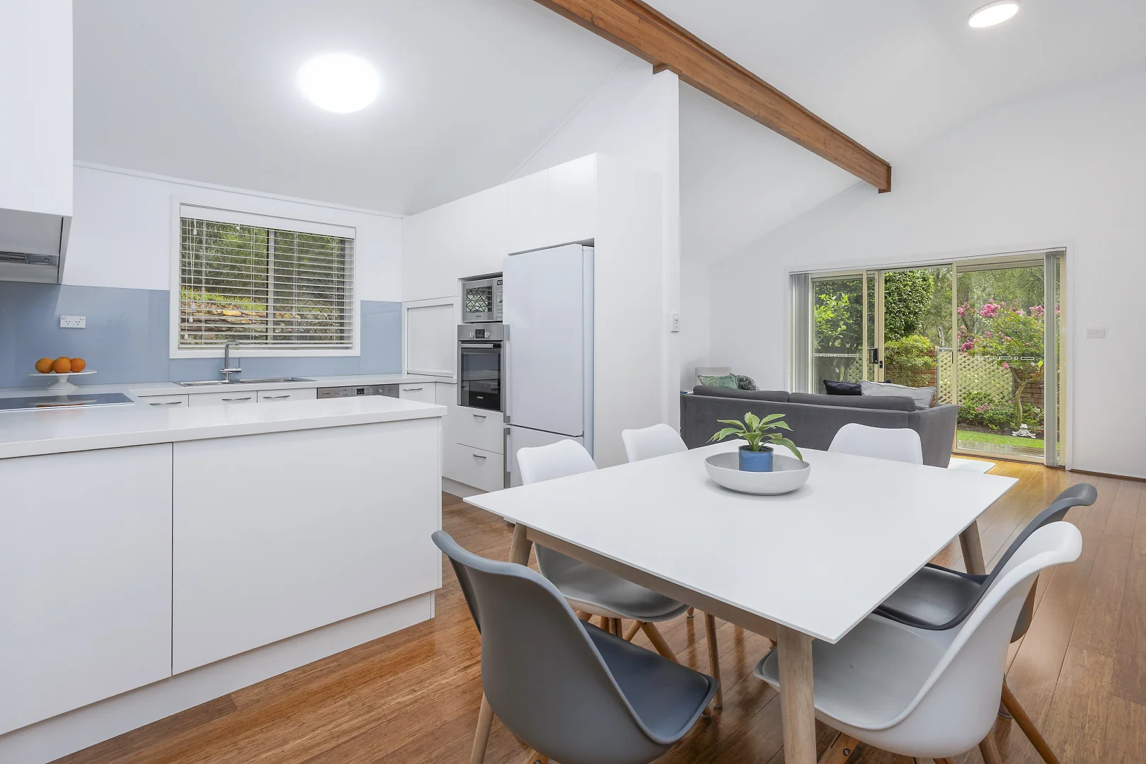 1/115 The Grand Parade, Sutherland NSW 2232