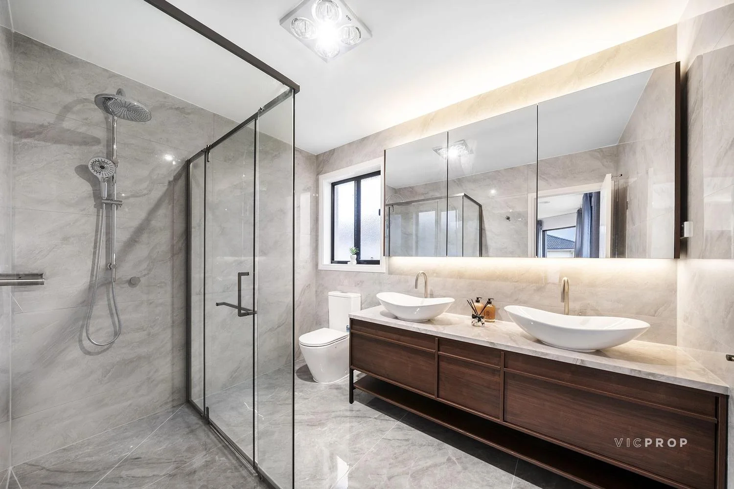 Additional image 9 of 3 Pelican Point Road, Sanctuary Lakes VIC 3030